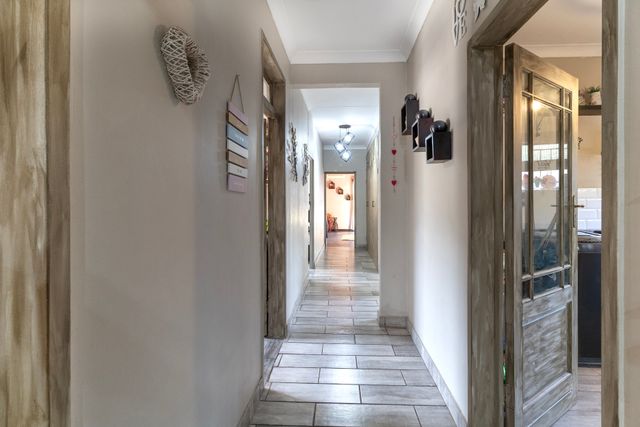 4 Bedroom Property for Sale in Schoemansville North West